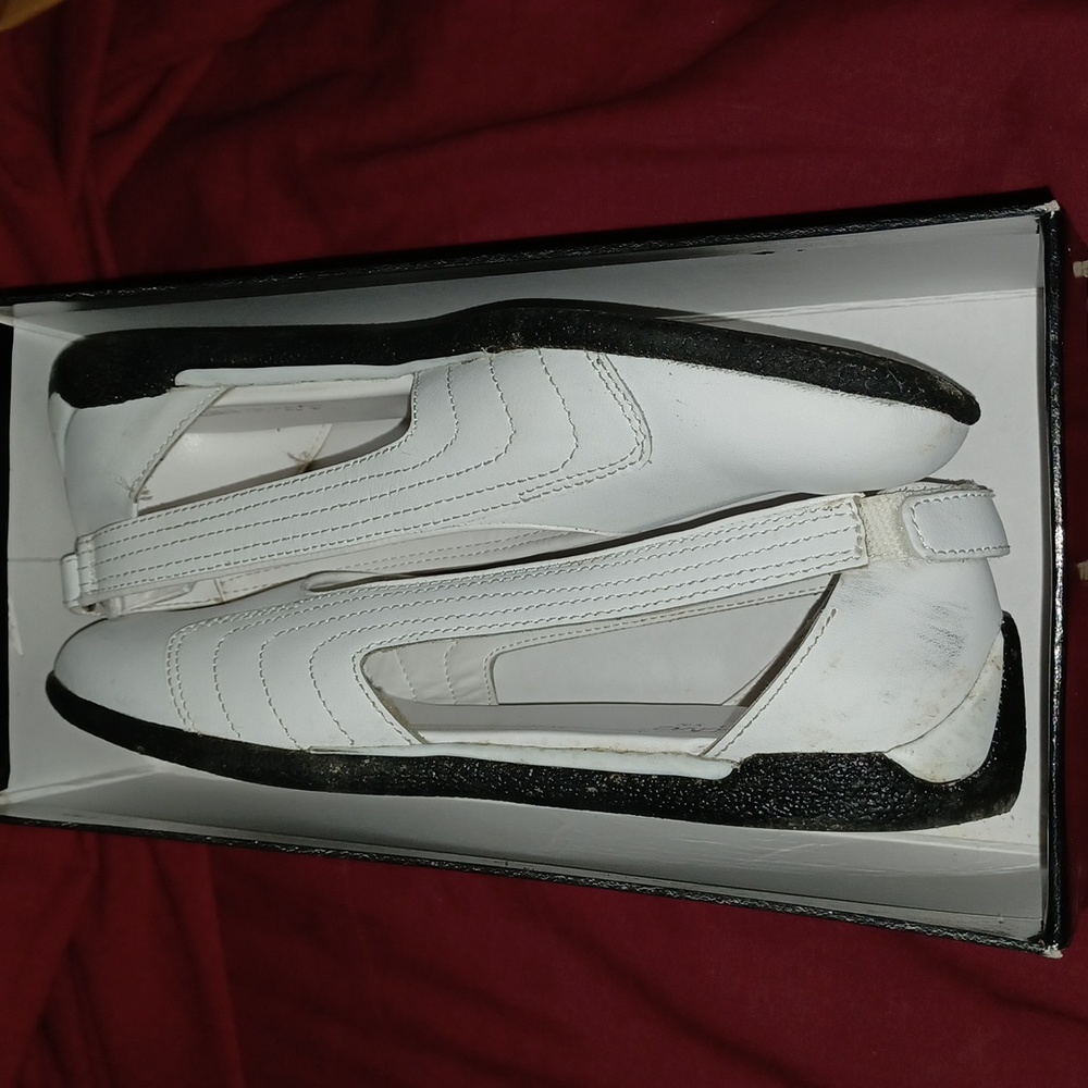 Women's Slide-In Shoe